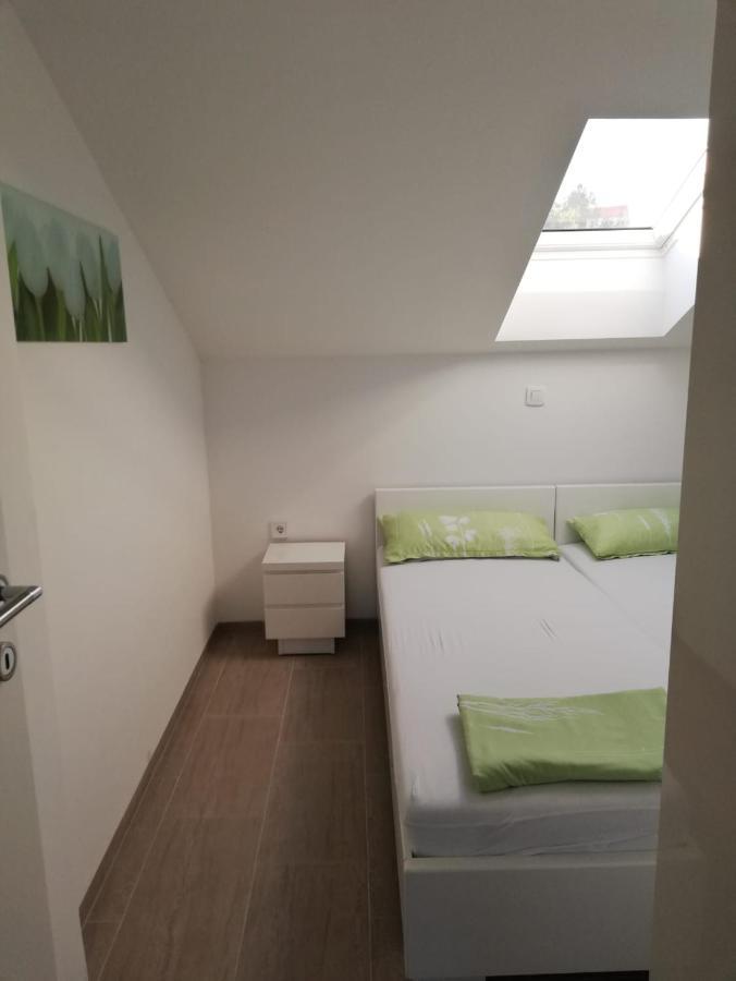 Apartmani Deluxe Jasenice  Exterior photo